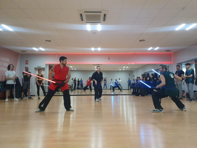 El combate con espadas láser al estilo 'Star Wars' llega a Zaragoza, Aragon