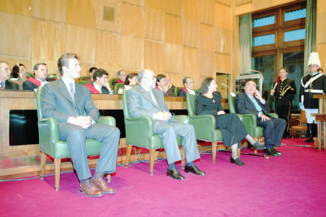 Pilar de 1997. Salón de plenos del Ayuntamiento de Zaragoza. De izquierda a derecha: Raúl Gracia 'el Tato', Eloy Fernández Clemente, Ana Laguna y Fernando Lázaro Carreter.