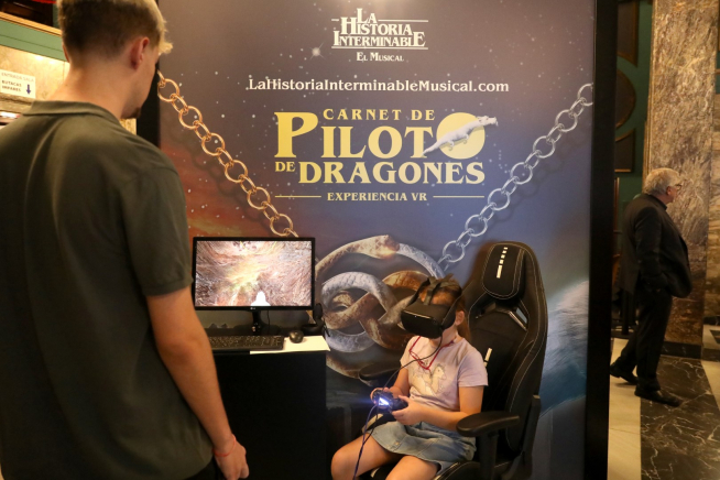 Los tres pilotos de dragón que hay en España: así se hicieron y se mueven  los animatronics del musical 'La historia interminable