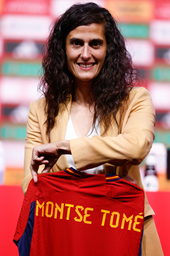 Montse Tome poses for photo during her Official Presentation and First List as Absolute National Coach of Spain Women Team at Ciudad del Futbol on September 18, 2023, in Las Rozas, Madrid, Spain...Oscar J. Barroso / Afp7 ..18/09/2023 ONLY FOR USE IN SPAIN[[[EP]]]