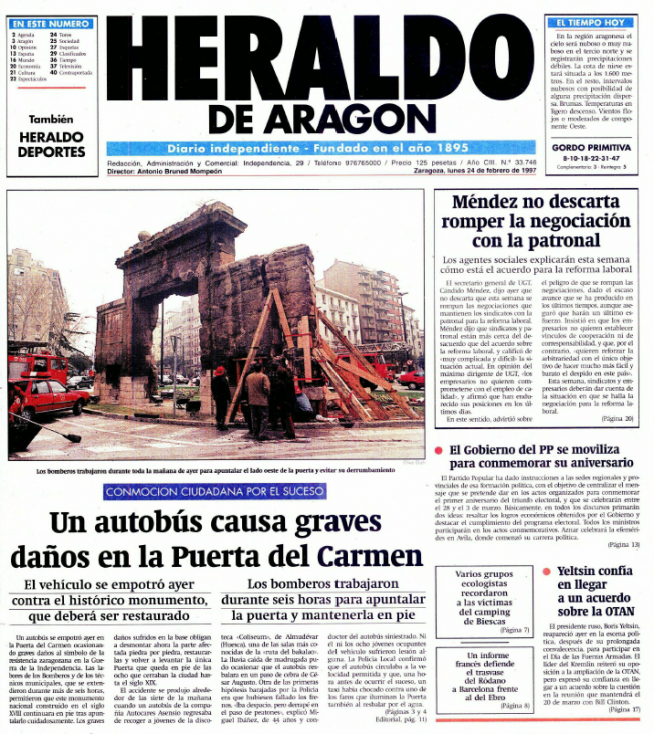 Portada de Heraldo de Aragón con el choque del autobús en la Puerta del Carmen en 1997.