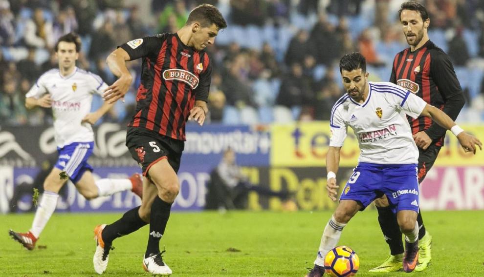 Un lance del Real Zaragoza-Reus de hace dos temporadas, que concluyó con 2-2 en La Romareda.