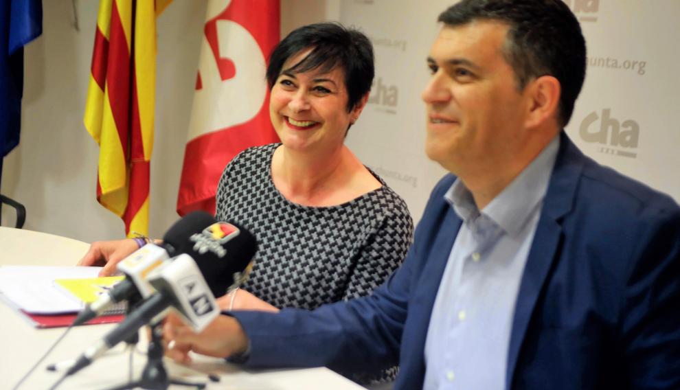 Sonia Alastruey y Joaquín Palacín, en la presentación del programa electoral de CHA.