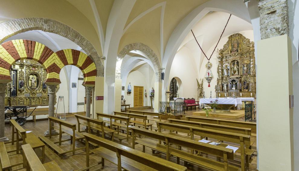 Dentro de la iglesia de Torrellas se conserva la que fuera sala de oración de la mezquita mudéjar de la localidad.