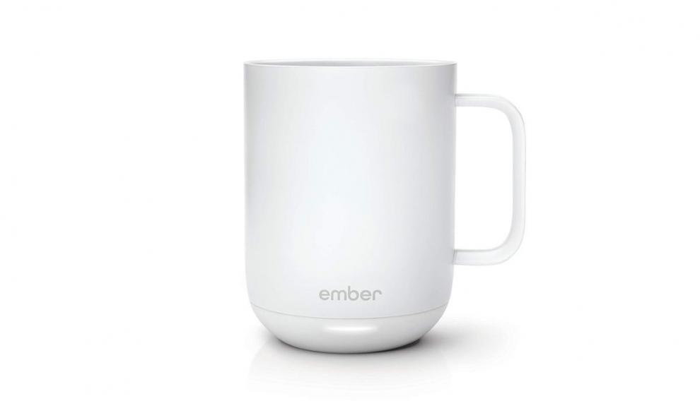 La taza inteligente Ember pasaría desapercibida si no fuera por la luz led de su base