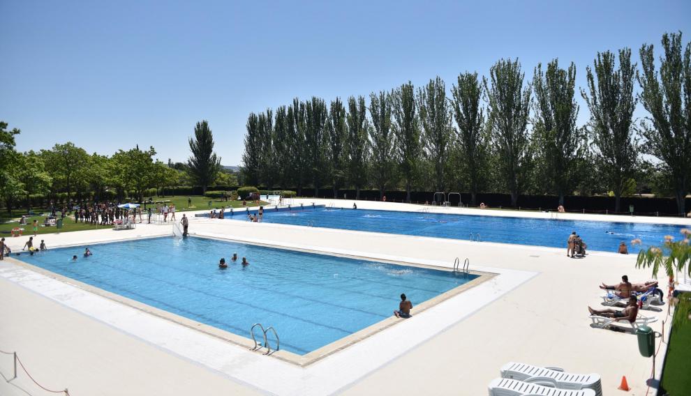 Las piscinas de la Ciudad Deportiva han abierto este viernes tras la reforma.
