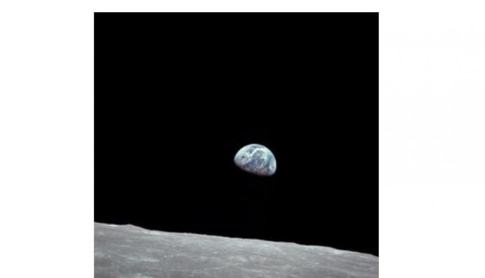 Foto 'Earthrise' tomada el 24 de diciembre de 1968 por el astronauta del Apolo 8 William Anders.