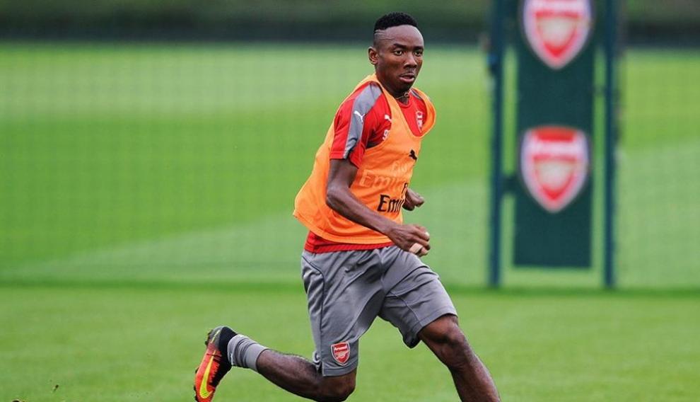 Kelechi Nwakali, en un entrenamiento con el Arsenal.