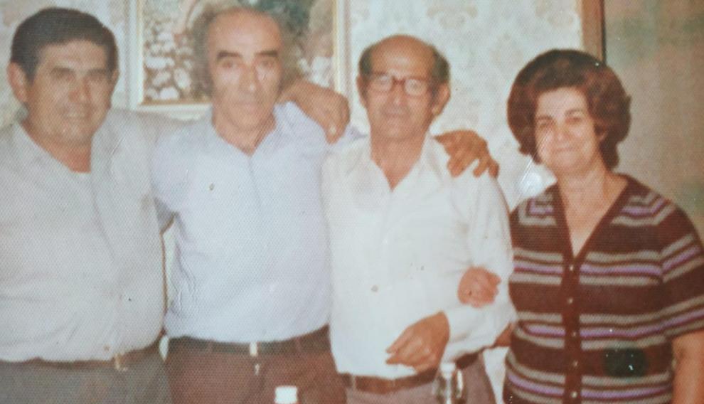 De izquierda a derecha, Miguel Nogarol, Agustín Alamán, Antonio y Carmen Nogarol.