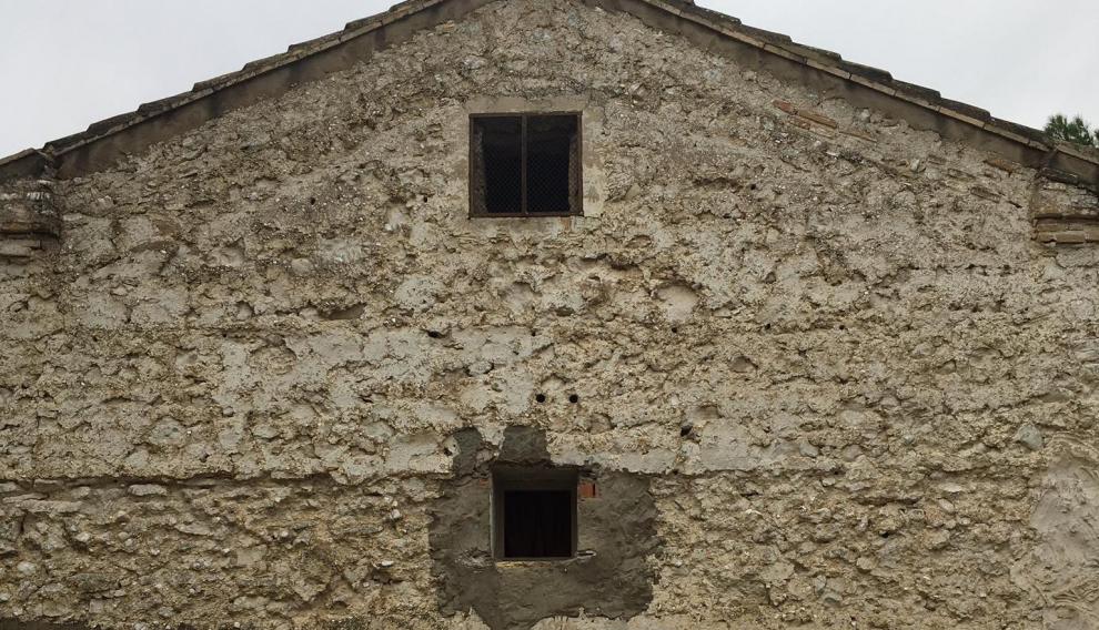 Los asaltantes accedieron tras retirar una reja de la ventana.