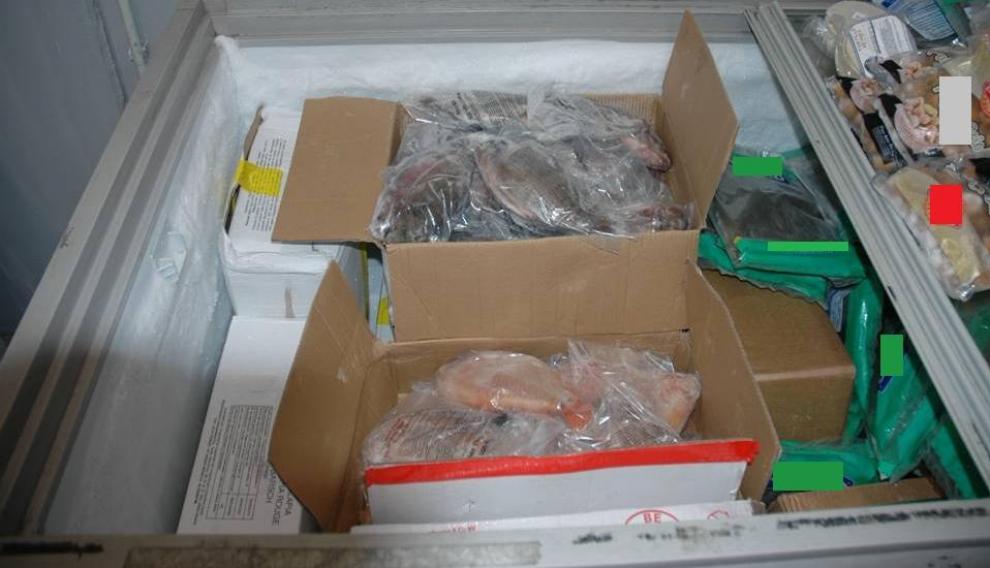 Los productos intervenidos eran en su mayoría alimentos vegetales exóticos, pollo y pescado.