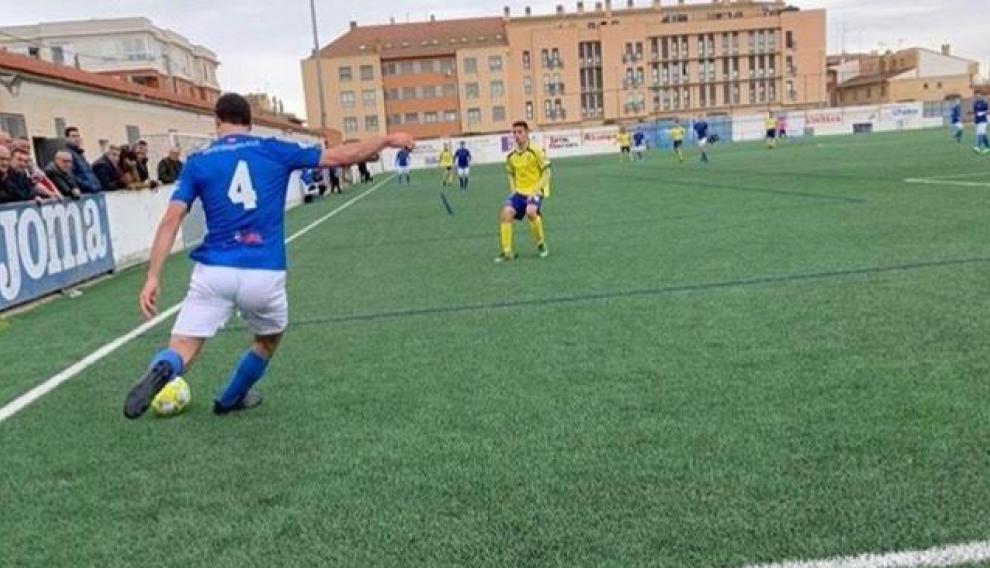 Fútbol. Tercera División- Utebo vs. Almudévar.