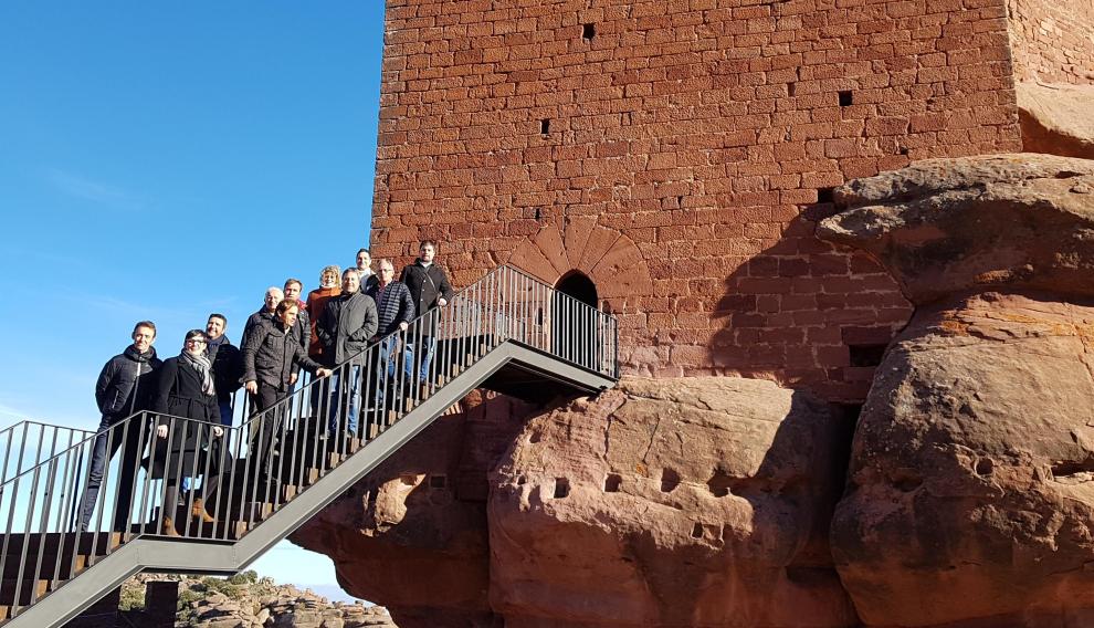 Una de las principales actuaciones es la instalación de una original escalera que permite el acceso a una nueva torre