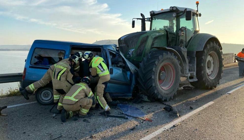 Accidente en la A-230 en Caspe