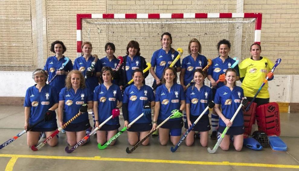 Pilaricas Vach Club es el primer equipo femenino de hockey aragonés en veteranas