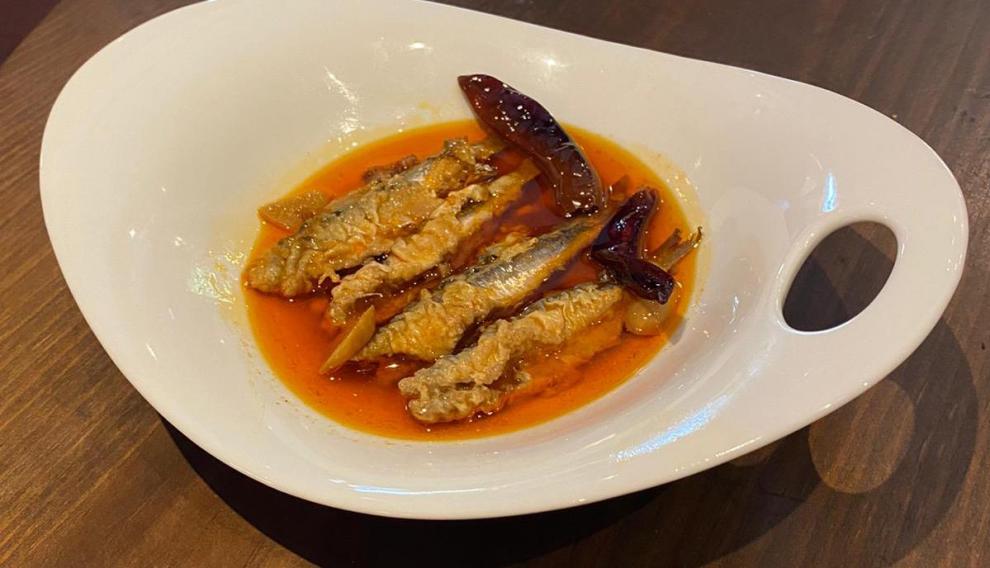 Anchoas al Orio con cayena de Mesón Martín.