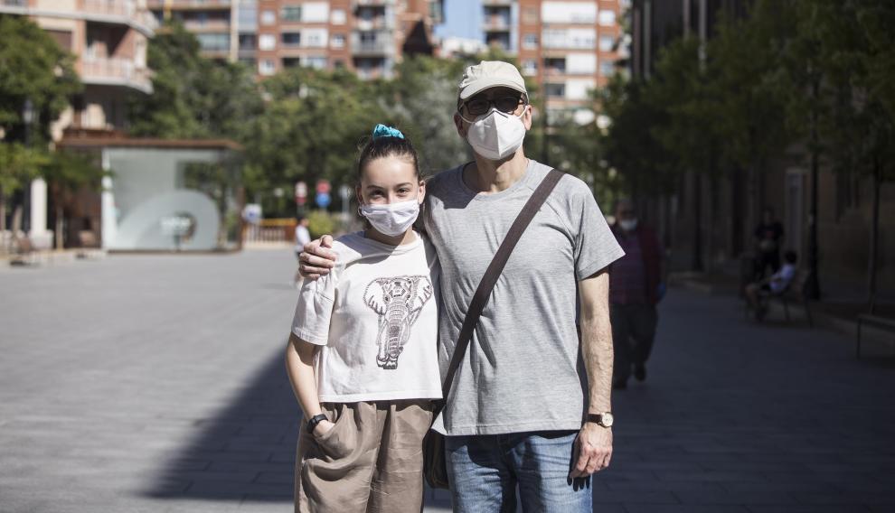 Juan Antonio Rubio, con su hija Sara, de 12 años.