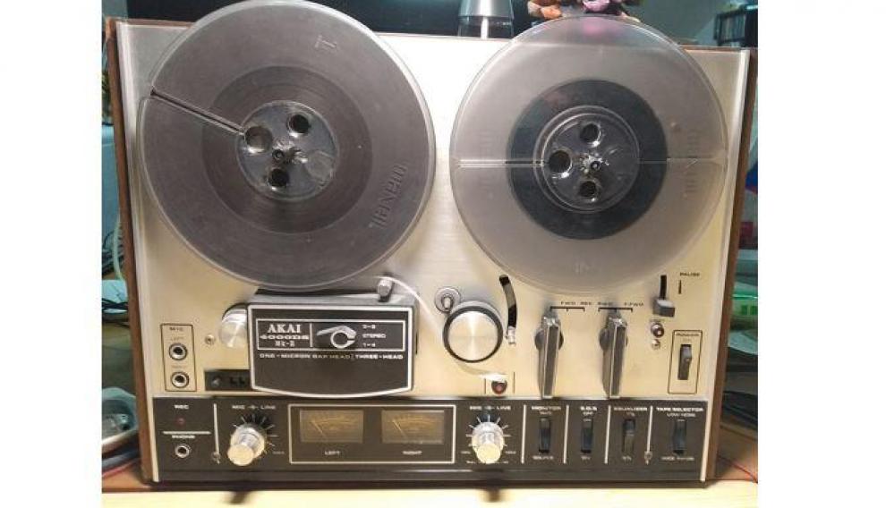 Pletina de bobinas magnetofónica de los años 70.