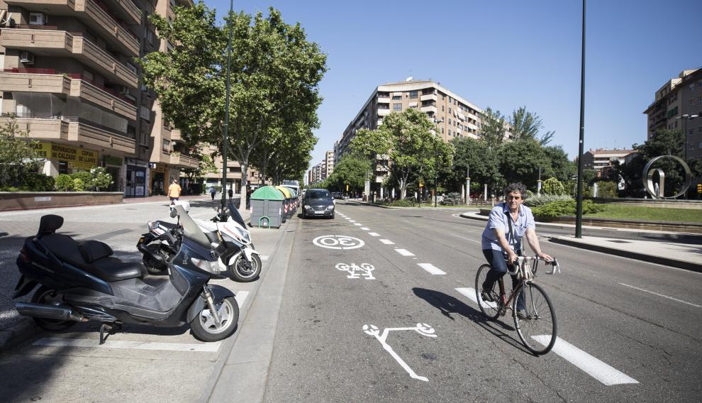 Un nuevo ciclocarril para bicis y patinetes en La Almozara (Zaragoza)