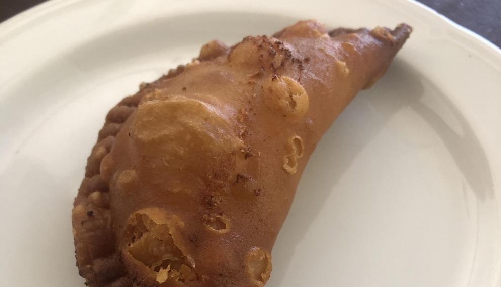 Empanadilla de cereza que hacen en Casa Rufino, en Bolea.