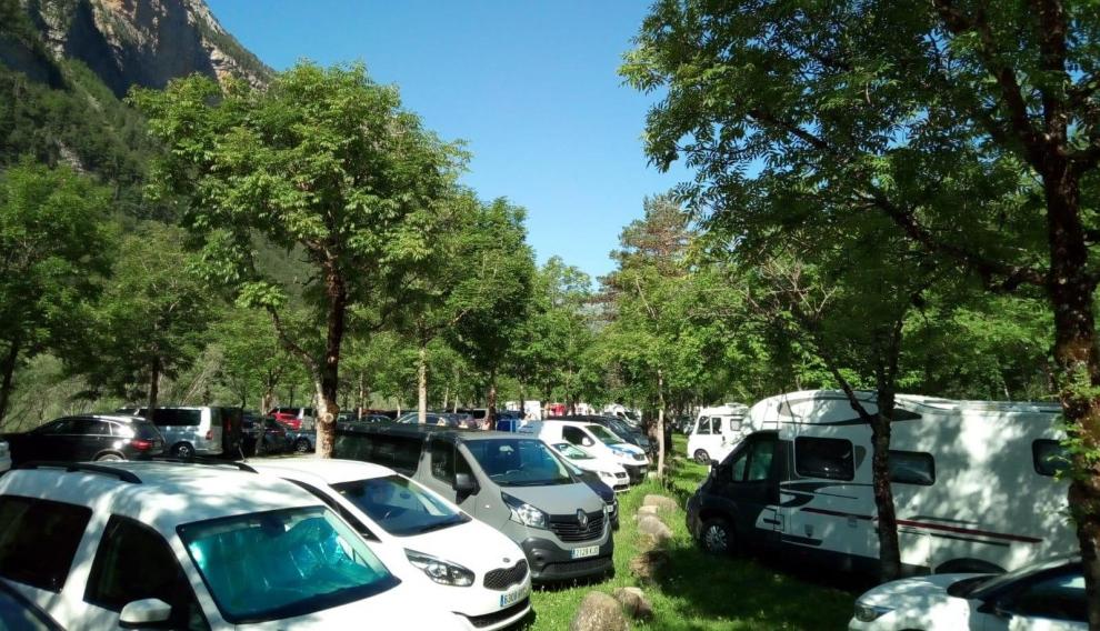 Lleno en el parquin de la Pradera esta sábado.