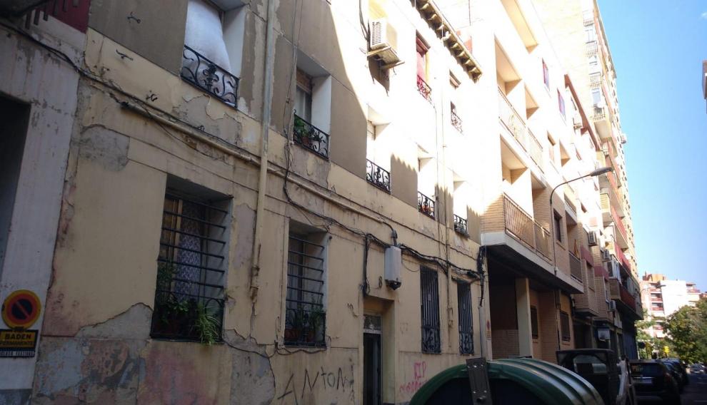 Edificio en la calle de Estación.