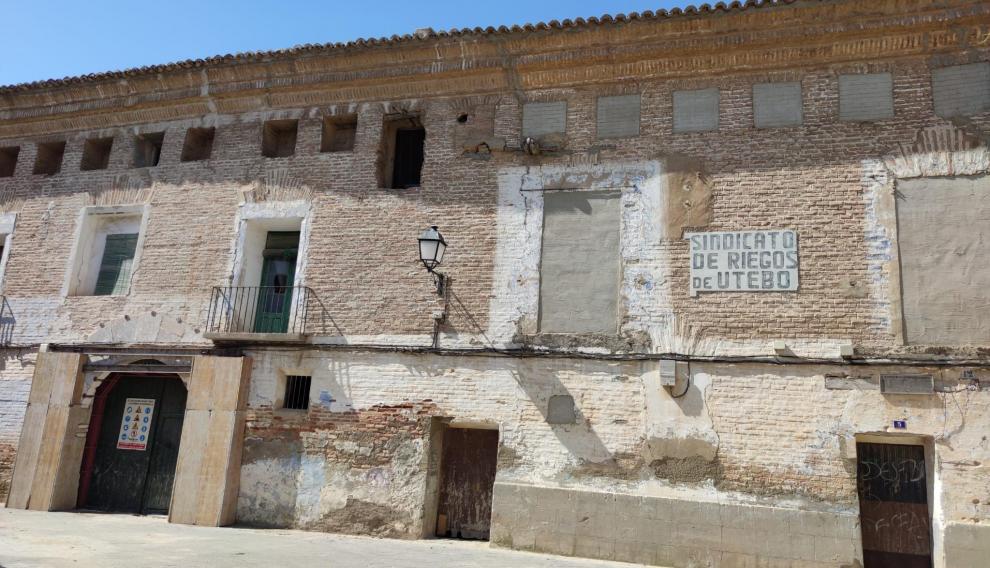 La antigua casa del sindicato de riegos de Utebo, edificio que podría rehabilitarse como sede de la comarca