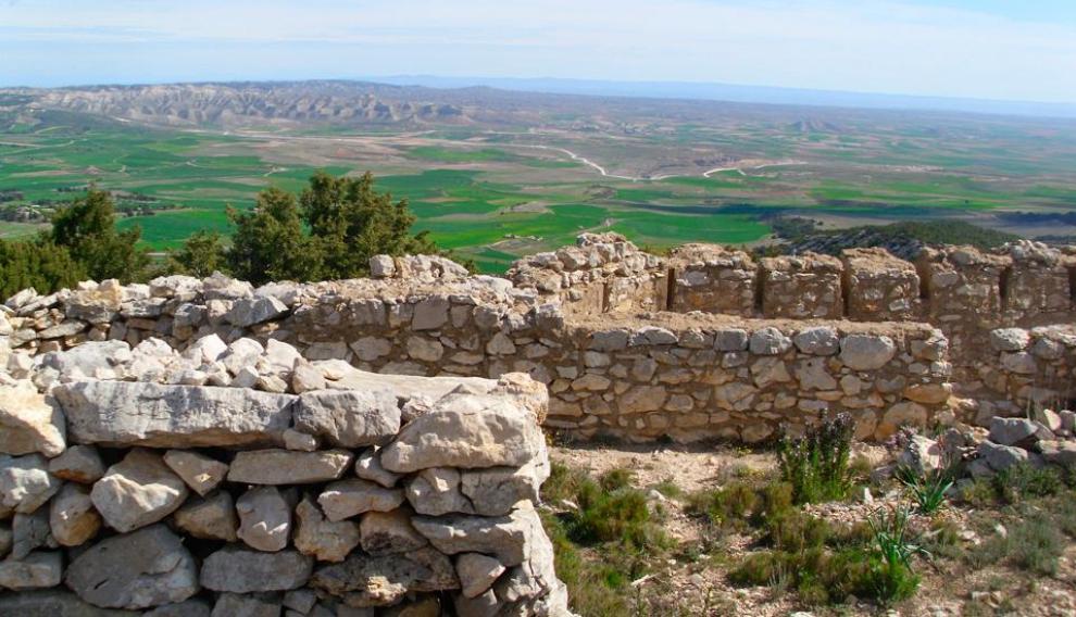 Restos de trincheras de la Guerra Civil. Fuendeverde