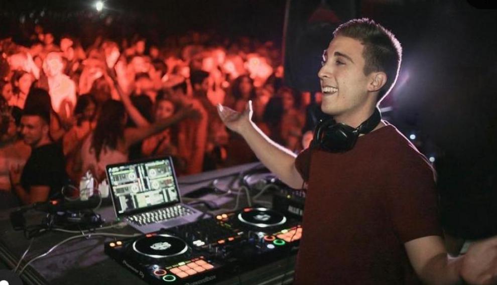 Raúl Navarro, en una fiesta antes de la pandemia.