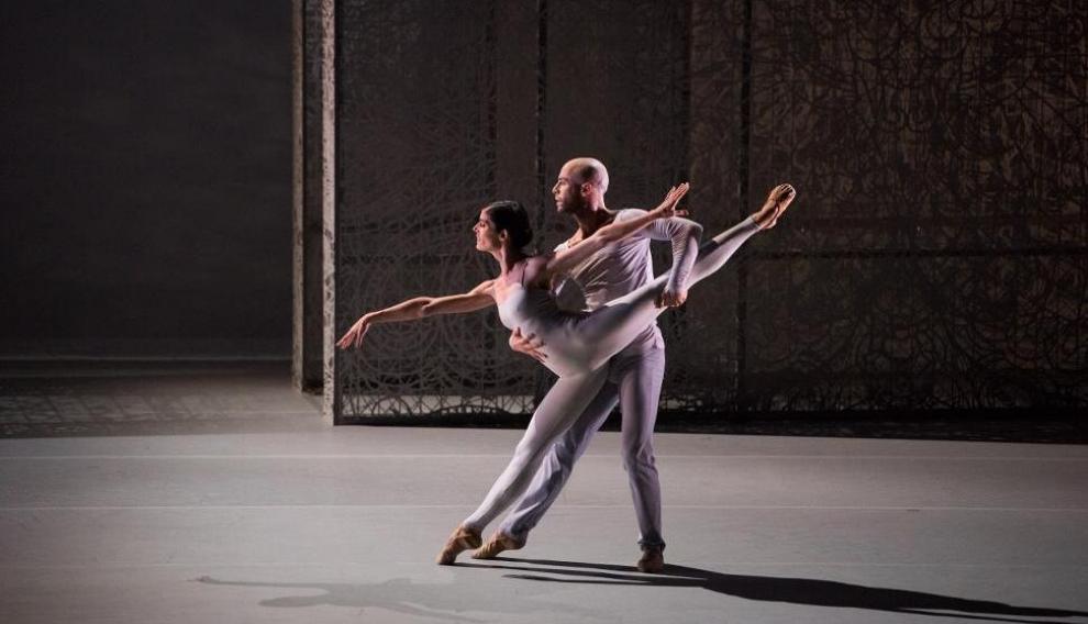La bailarina aragonesa Julia Carnicer durante un espectáculo.