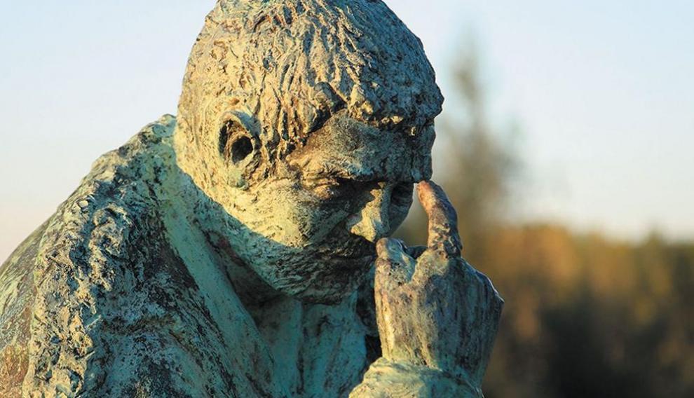 Escultura de Sancho Panza, en Alcalá de Ebro.