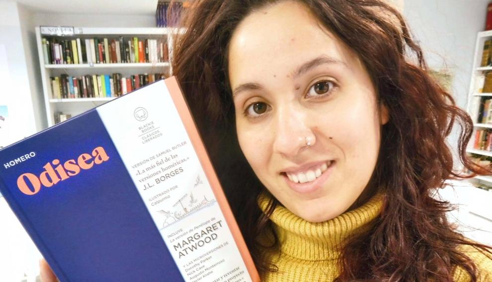Miriam Julián, bibliotecaria de Villanúa.