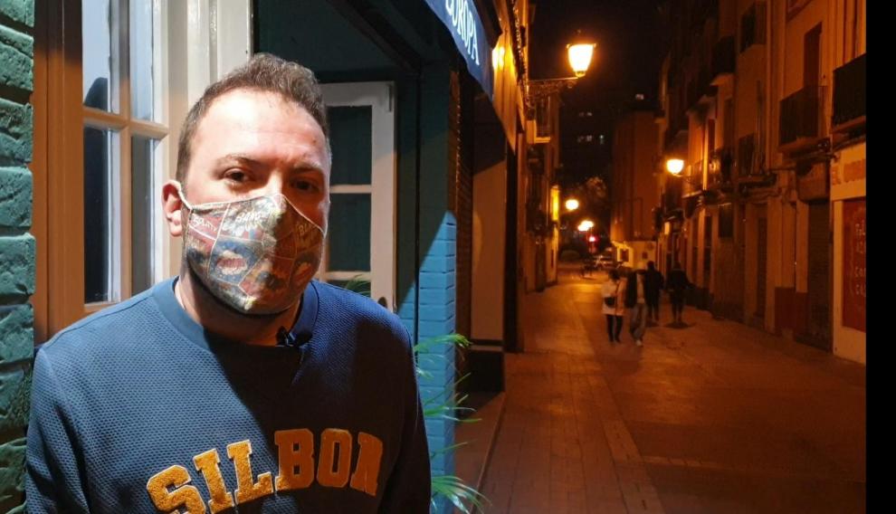Alberto Brosed, junto a Bambita, su nueva propuesta gastronómica en la calle de Heroísmo.