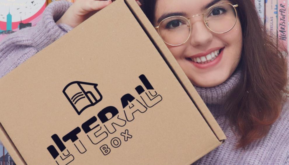 Literali Box es uno de los proyectos con los que ha emprendido la booktuber.