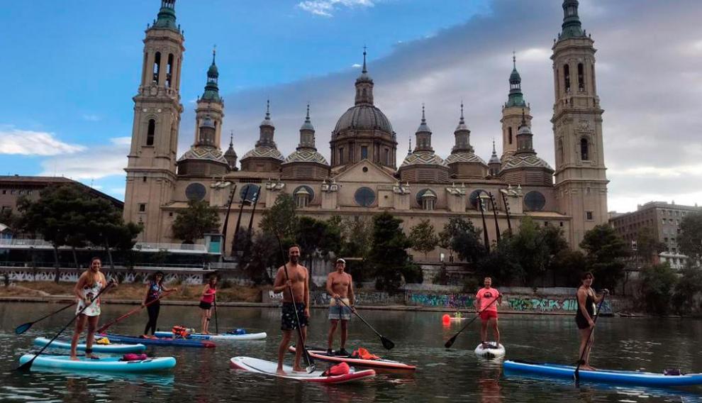 En el Ebro solo se recomienda practicar paddle surf de junio a septiembre.