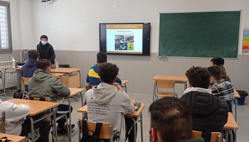 Taller de Ingenieros sin Fronteras