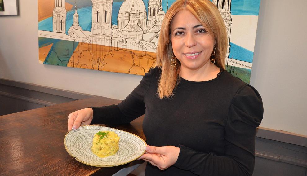 En el restaurante El Candelas, Ana Abadías ofrece la versión tradicional del ajoarriero.