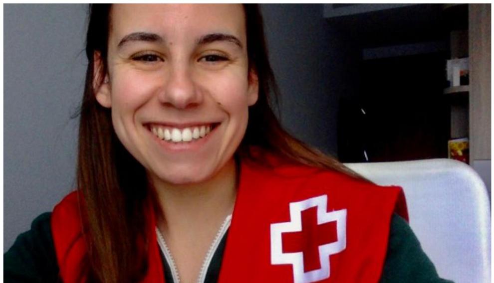 Paula Azcarate se hizo voluntaria de Cruz Roja a raíz de la pandemia.