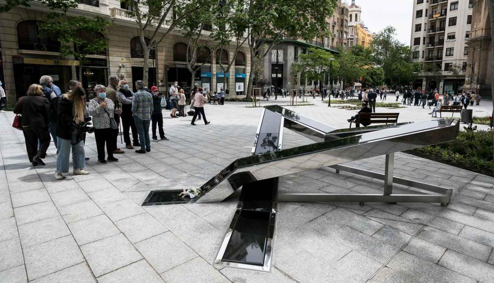 Estreno de la plaza de Santa Engracia reformada.