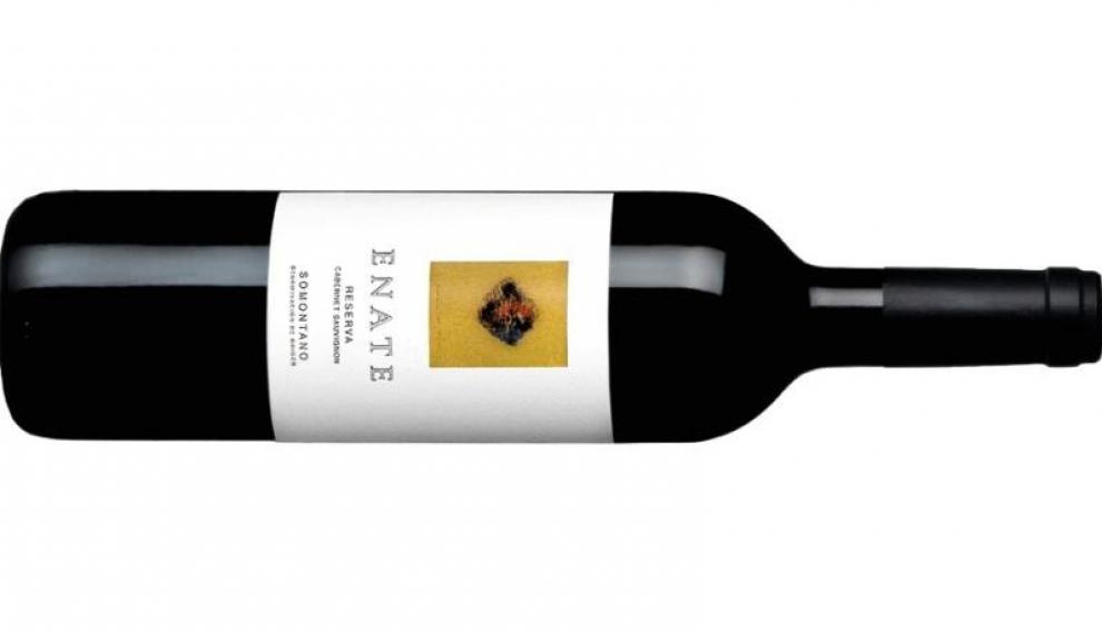 Botella de vino Enate Reserva.