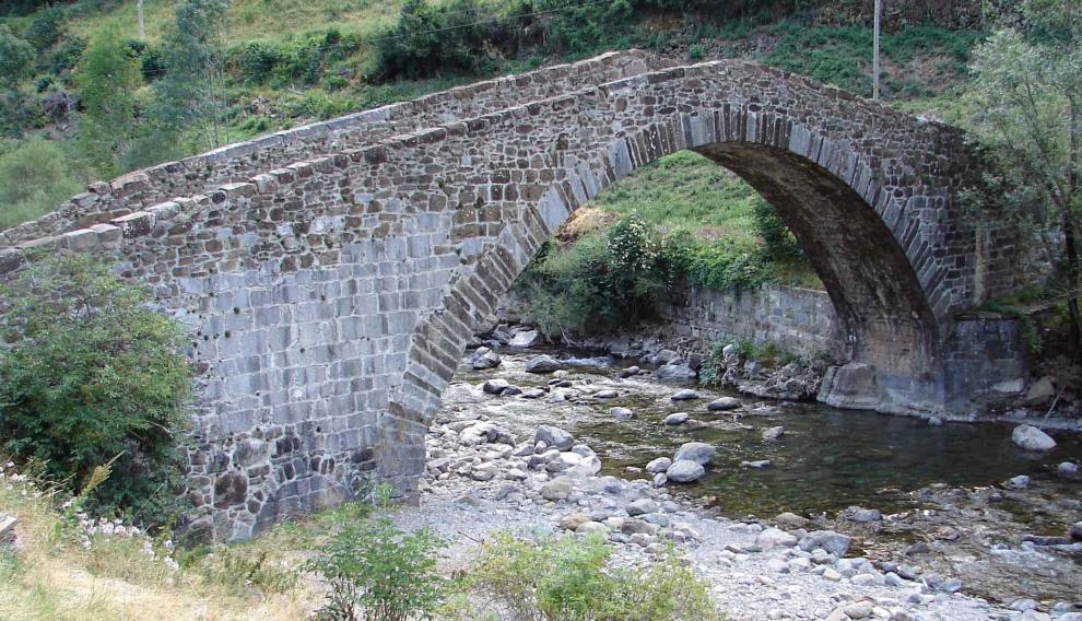 El 'Pon Nou' o Puente Nuevo, un elemento icónico del Camino de Santiago en Aragón.