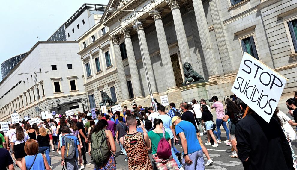 Manifestación de la "Plataforma Stop Suicidios"