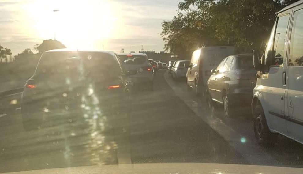 Atasco en la calle La Lista de Schindler.