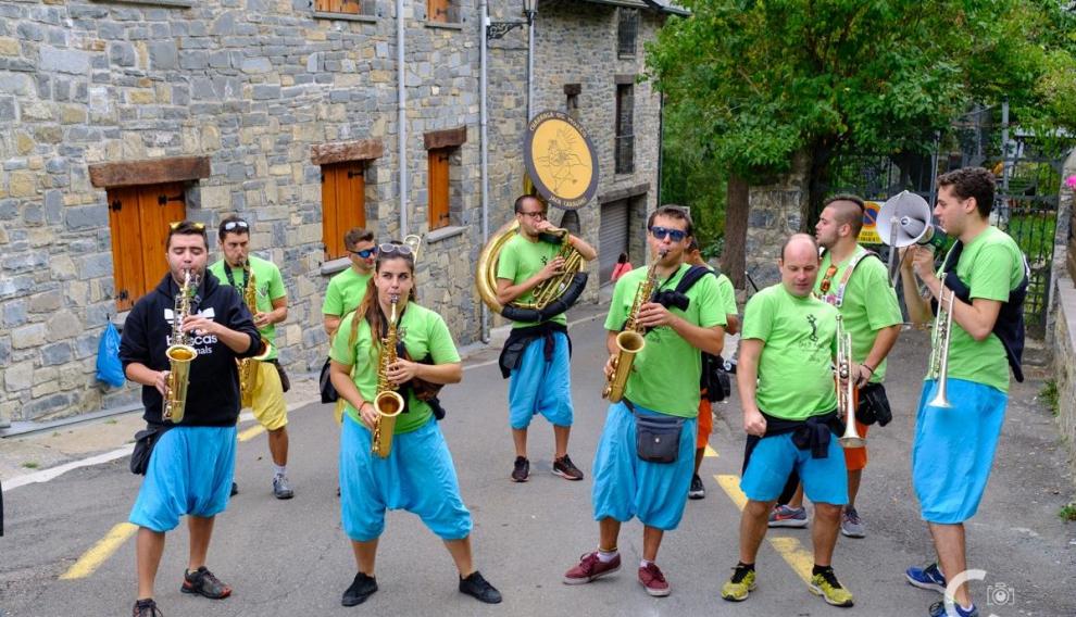 Charanga Os Mozés, de Jaca.