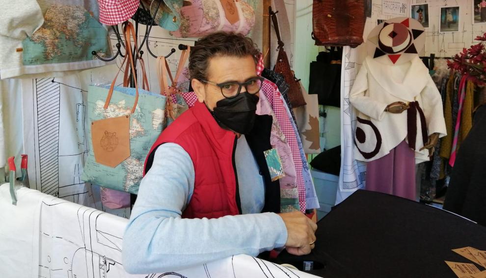 Dessin Moda y Complementos en la feria de artesanía del Pilar 2021.