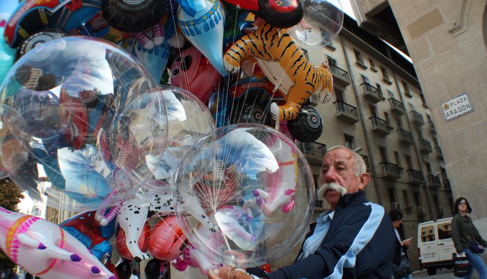 Los globos de helio son una apuesta segura y si tienen luces, más.
