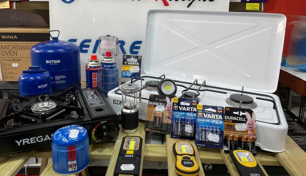 Artículos de gas que demandan los clientes de la Ferretería Comercial Artigas, en Zaragoza.