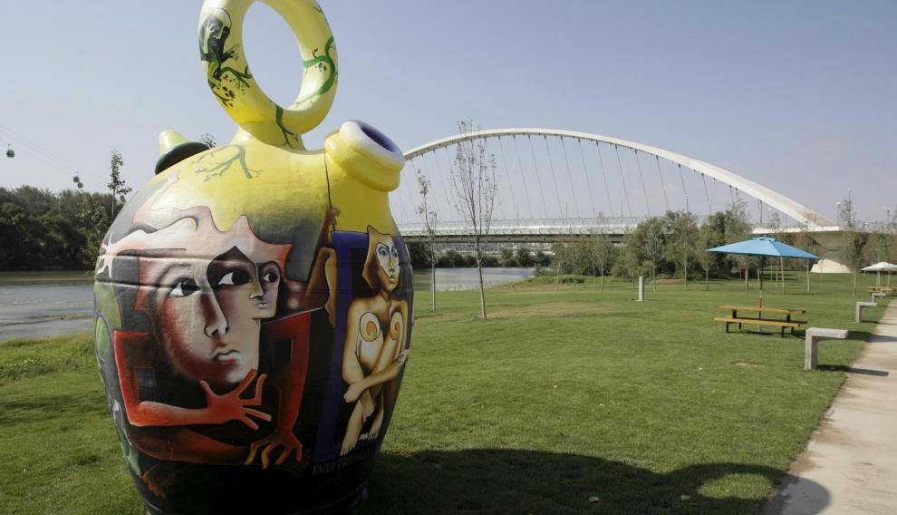 Una de las intervenciones artísticas en la avenida de Ranillas durante la Expo.