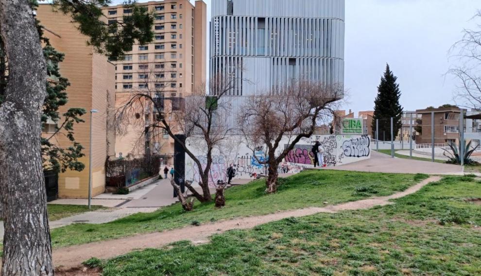Algunos senderos naturales trazados por los estudiantes del campus San Francisco.