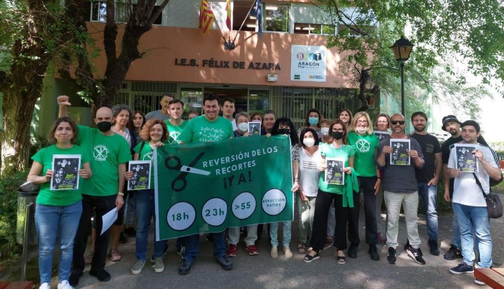 Protesta de los docentes en el instituto Félix de Azara de la capital aragonesa